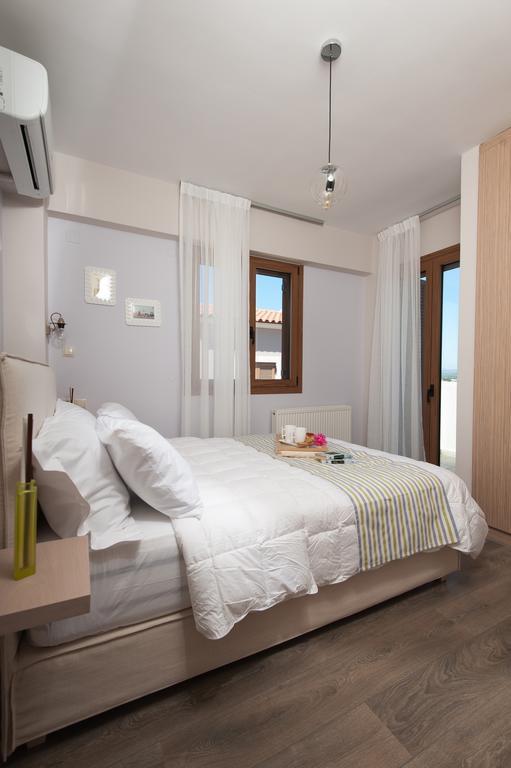 Villa Harmony-Crete Residences Adelianos Kampos Zimmer foto